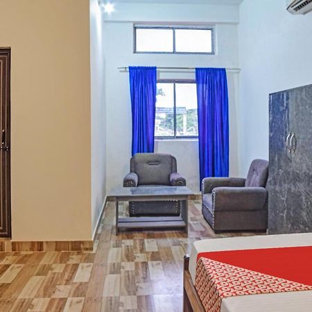 Spot On Jp Guest House Kaharpara Exterior photo